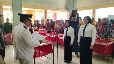 Pelantikan Perangkat Desa Nglinggis